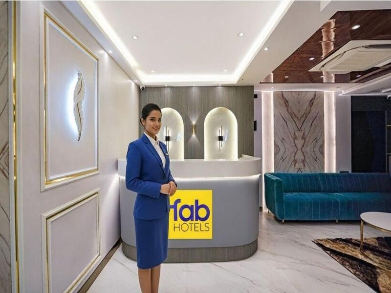 Fabhotel Well Back image