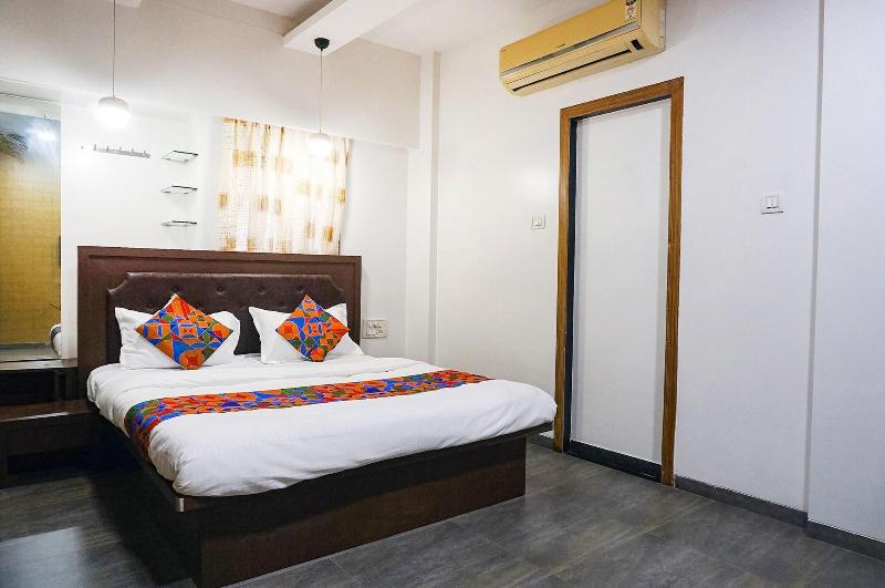 Fabhotel Shree Haree Residency image