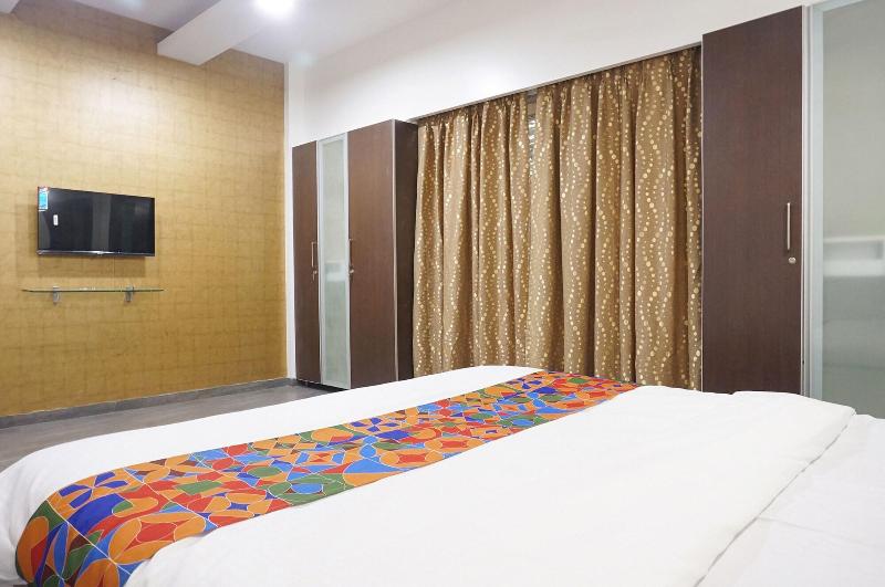 Fabhotel Shree Haree Residency image