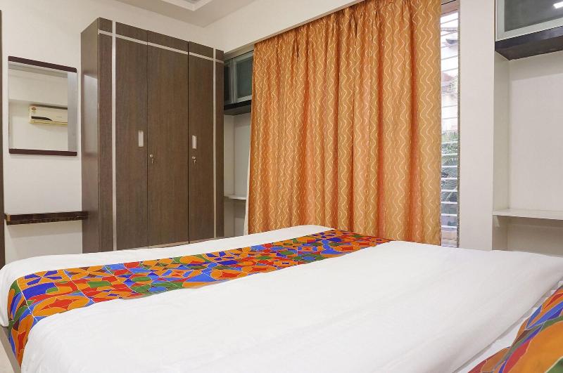 Fabhotel Shree Haree Residency image