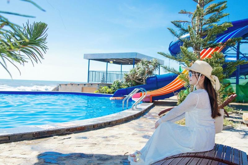 Adora Bay Ke Ga Beach Resort image