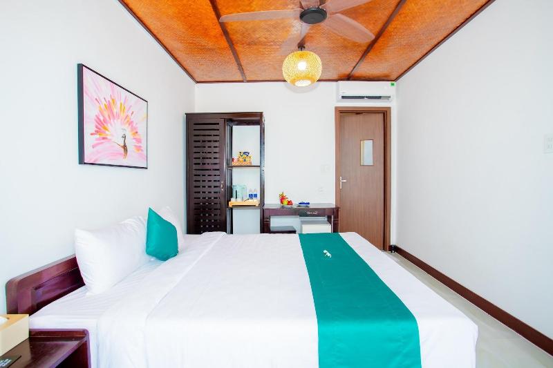 Adora Bay Ke Ga Beach Resort image