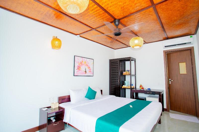 Adora Bay Ke Ga Beach Resort image