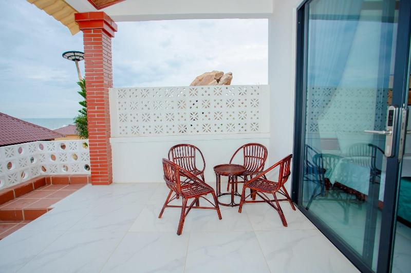 Adora Bay Ke Ga Beach Resort image