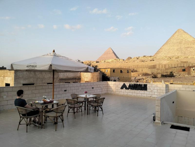 Antique Pyramids Inn image