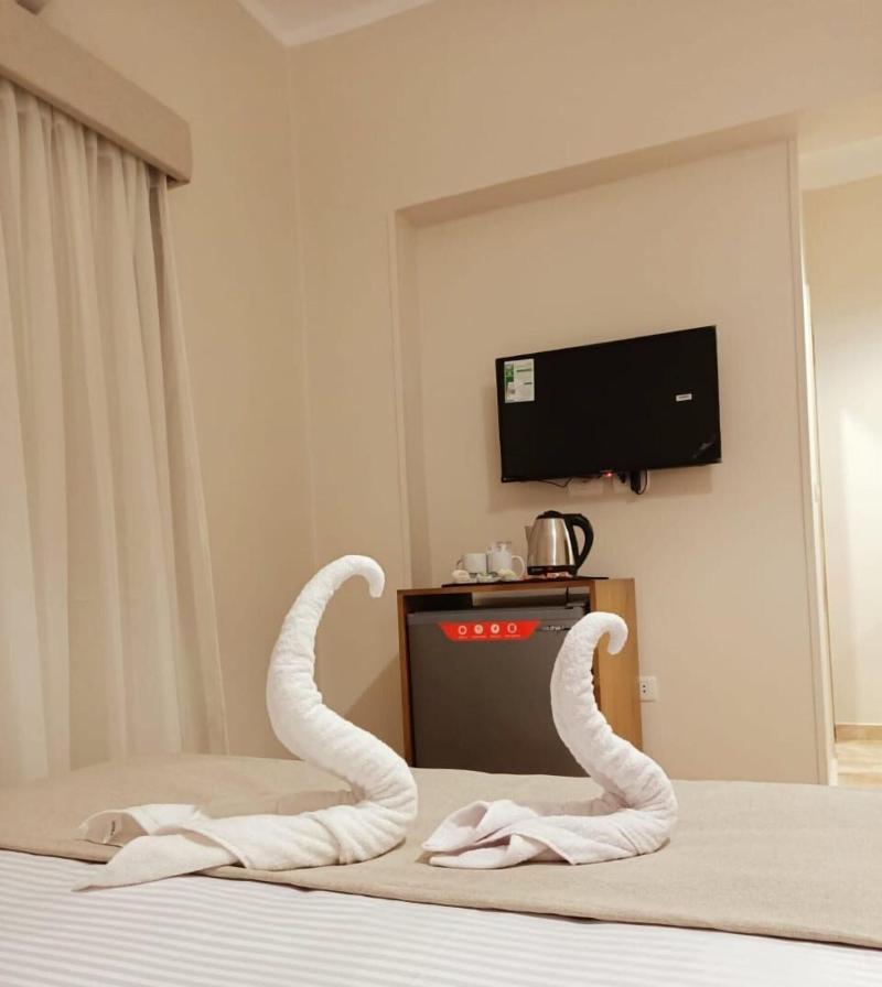 Antique Pyramids Inn image