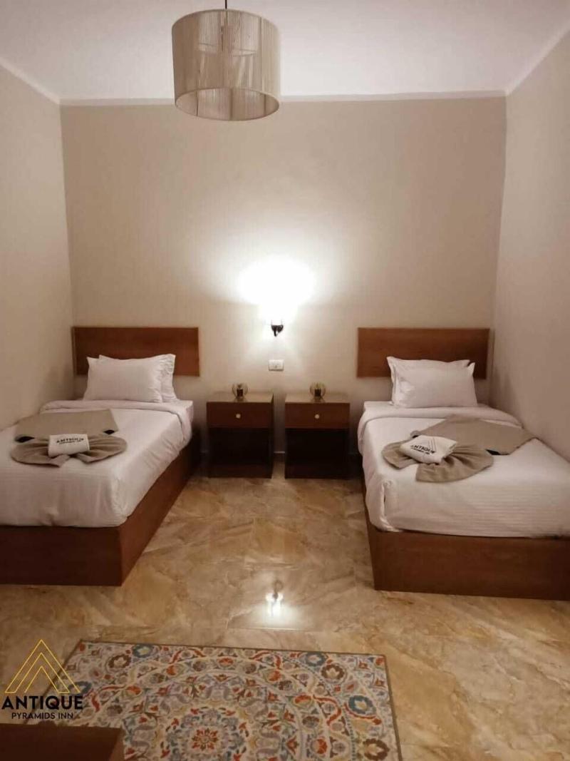 Antique Pyramids Inn image