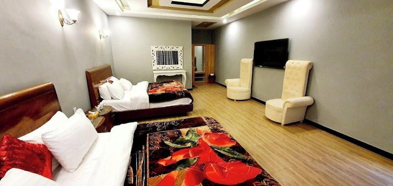 Markhor Inn image
