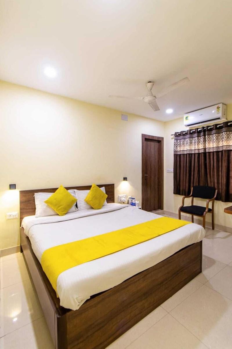 Hotel Park Central image