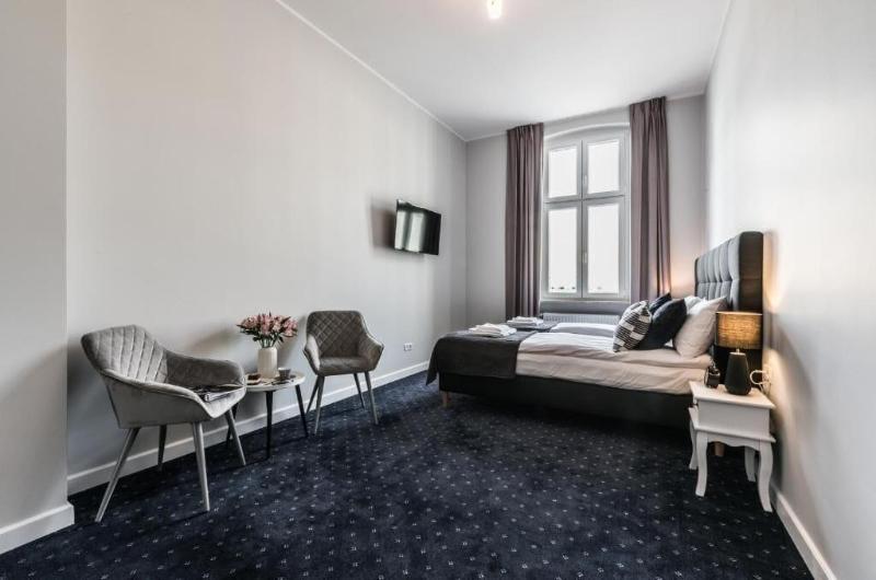 Serenity Residence image