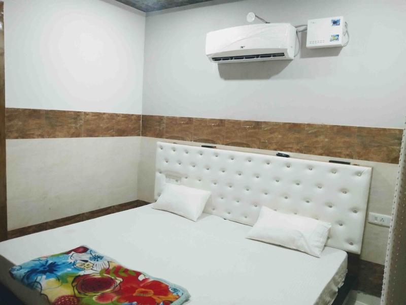 Goroomgo Gaurav Regency Hisar 5