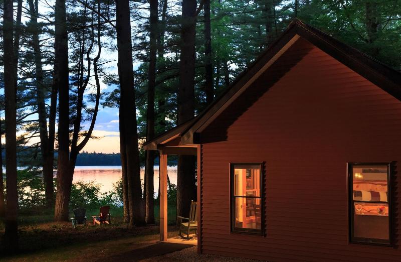 Wolf Cove Inn
