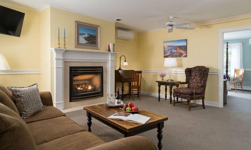 Wolf Cove Inn — photo 49