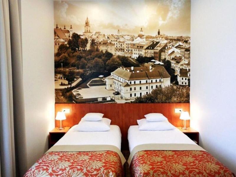 Dom Na Podwalu Lublin image