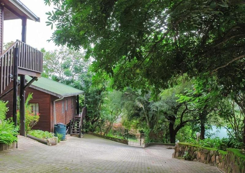Viewpoint Lodge image