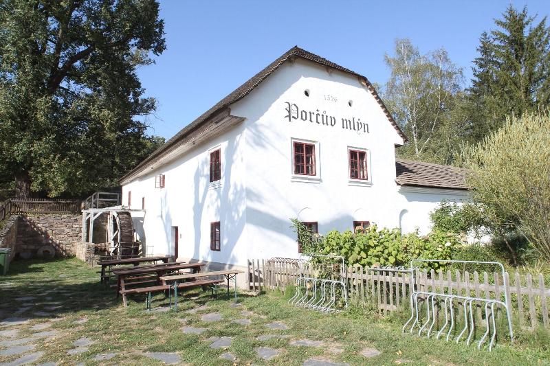 Porcuv Mlyn image