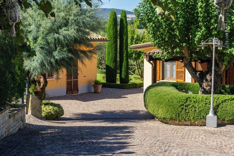 Le Fontanelle Country House image