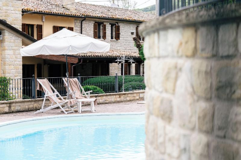 Le Fontanelle Country House image