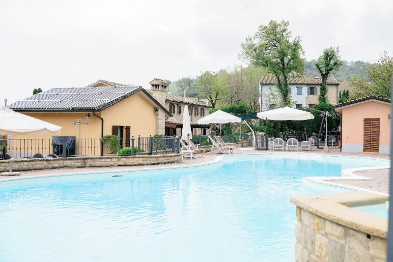 Le Fontanelle Country House image