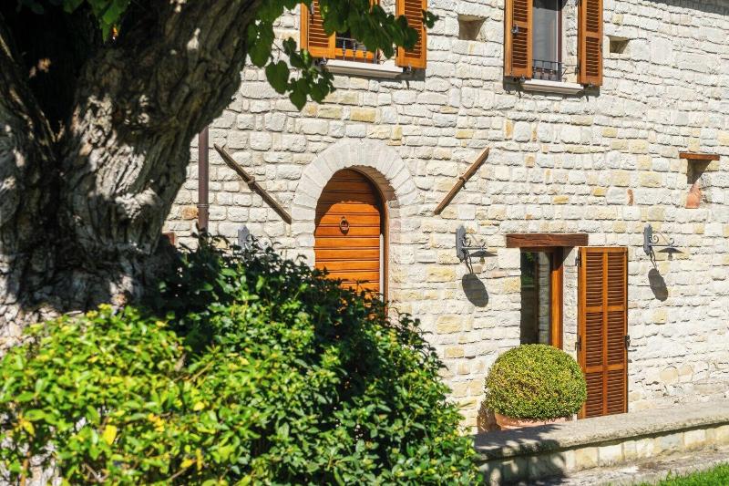 Le Fontanelle Country House image