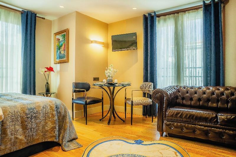 Lord Morgan Exclusive Design Cihangir image