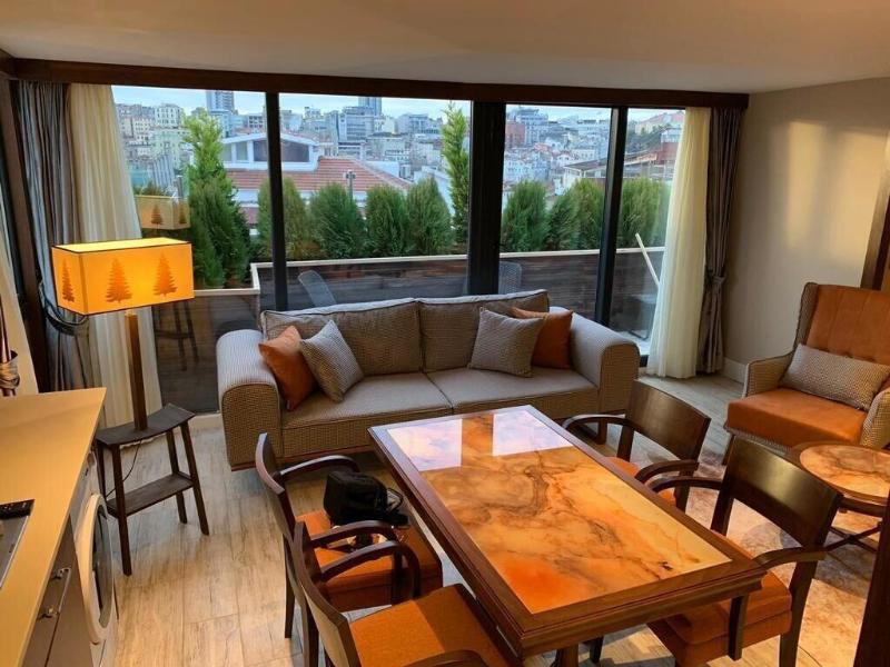 Lord Morgan Exclusive Design Cihangir image