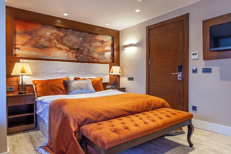 Lord Morgan Exclusive Design Cihangir image