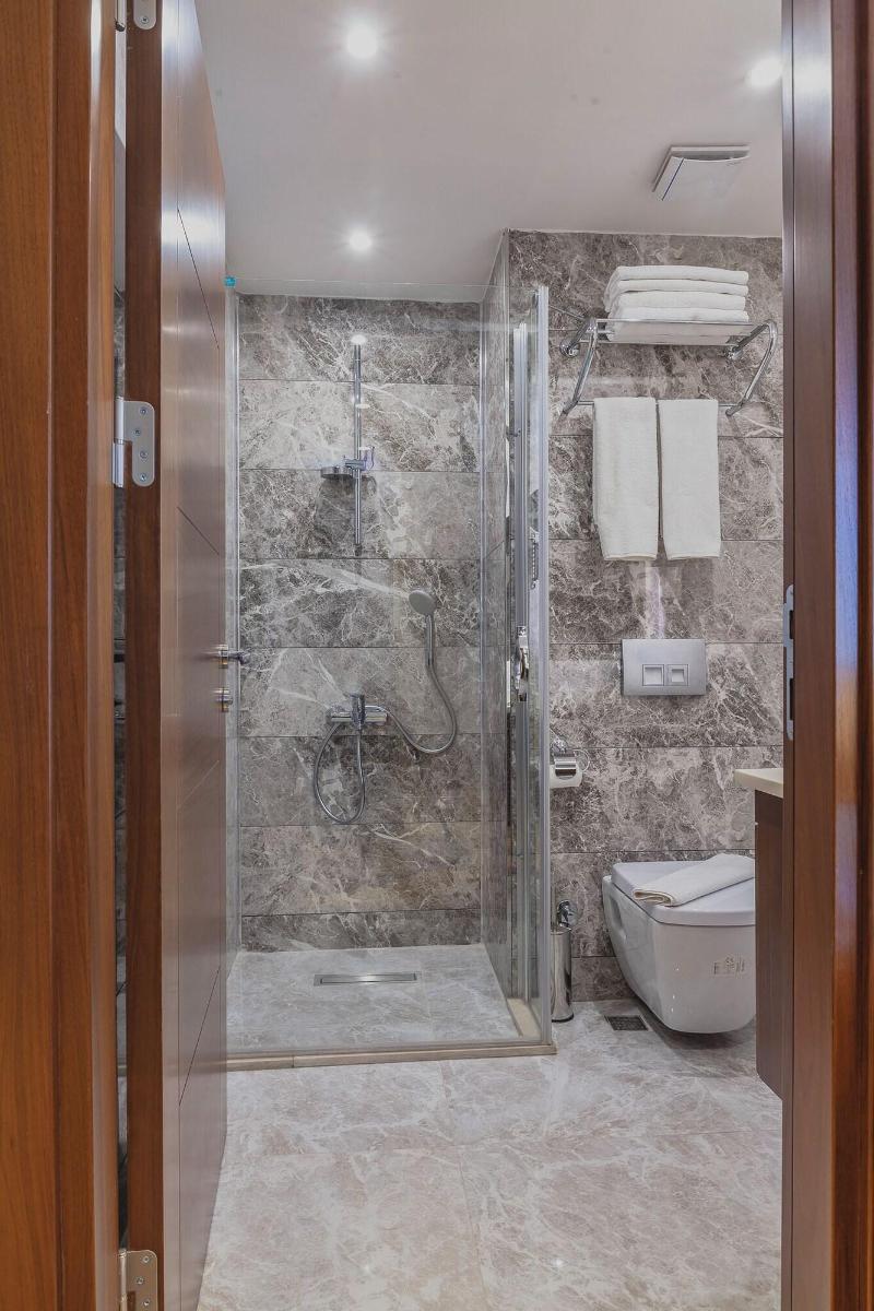 Lord Morgan Exclusive Design Cihangir image