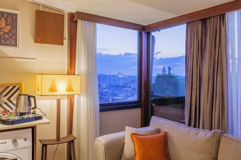 Lord Morgan Exclusive Design Cihangir image
