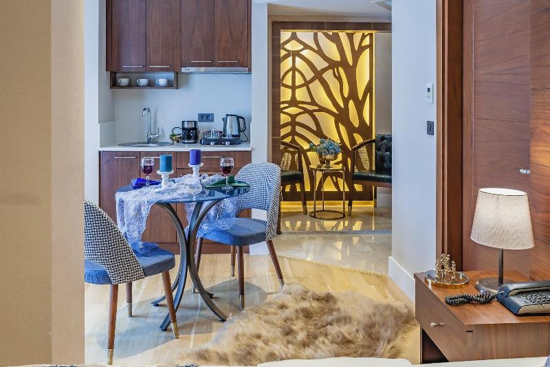 Lord Morgan Exclusive Design Cihangir image
