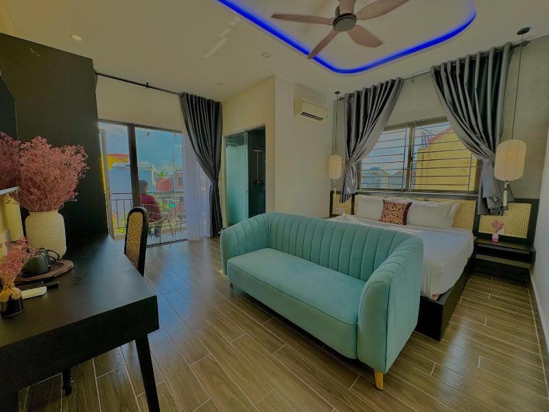 The Night Market Villa image