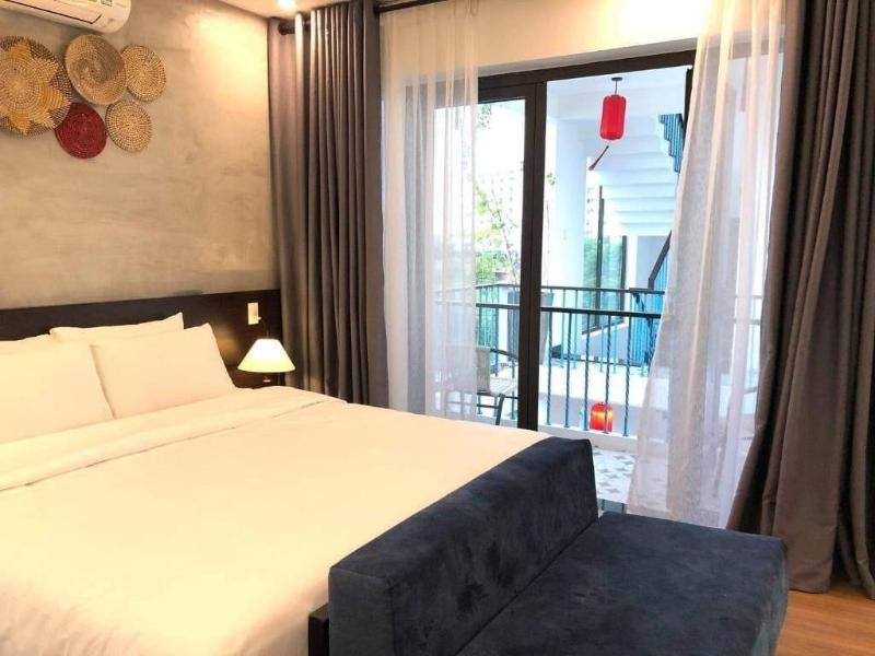 The Night Market Villa image