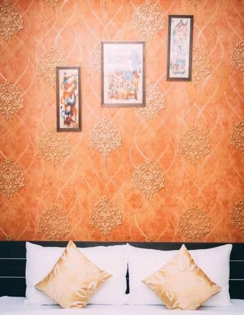 Hotel Suraj Palace image