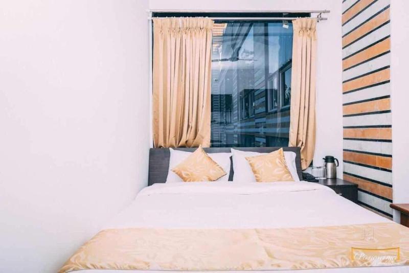 Hotel Suraj Palace image