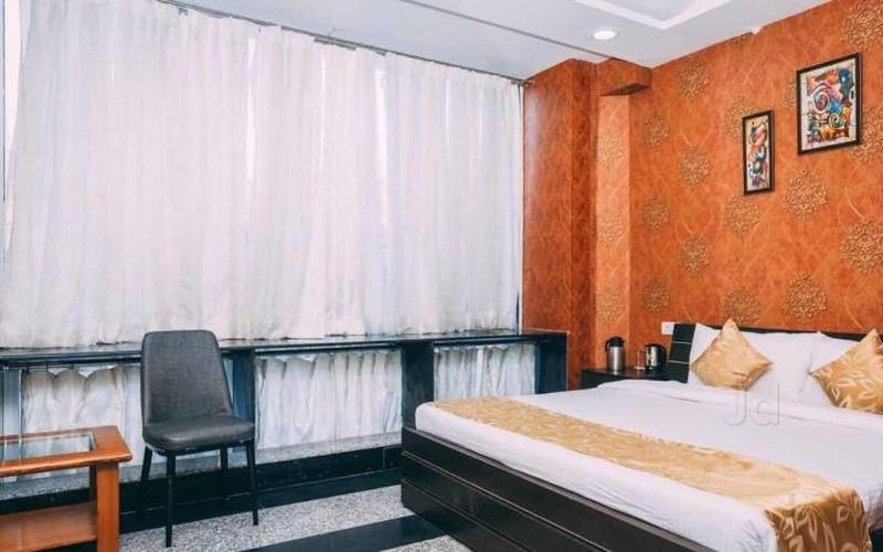 Hotel Suraj Palace image