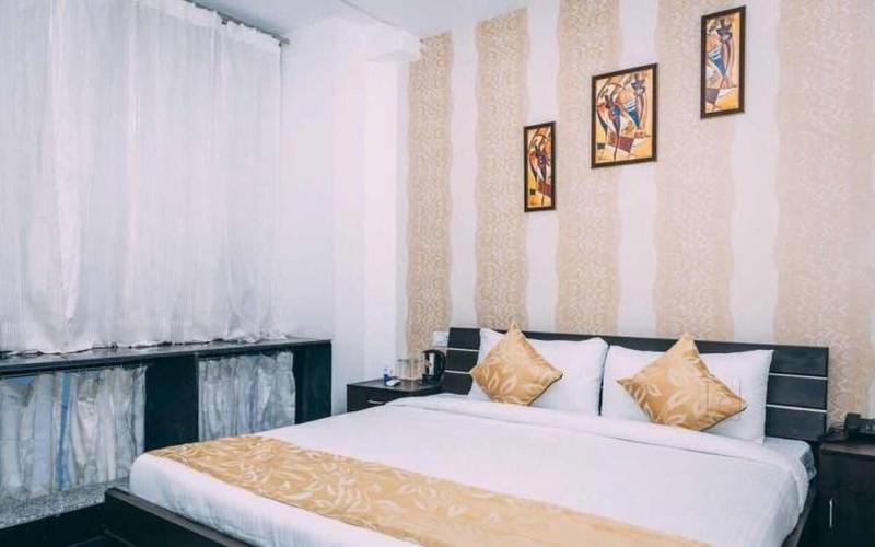 Hotel Suraj Palace image