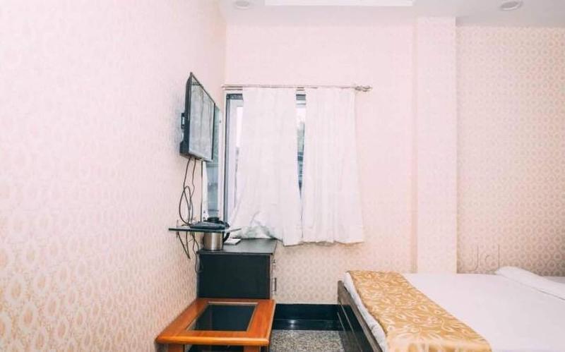 Hotel Suraj Palace image