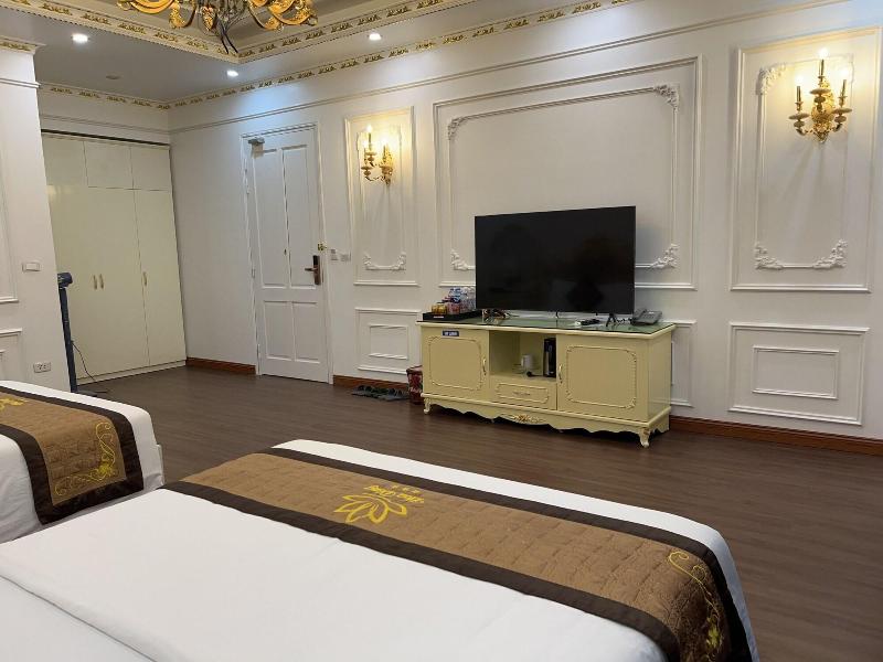 Hoa Dong Hotel image