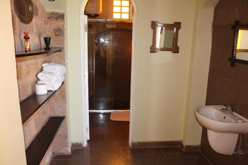 Artika Wadi Kiki image