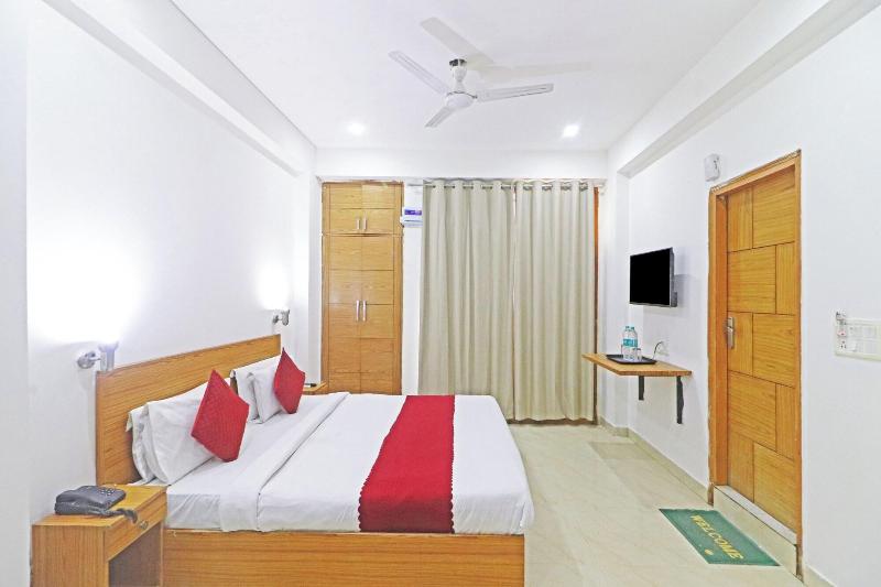 Hotel Trendy Residency image