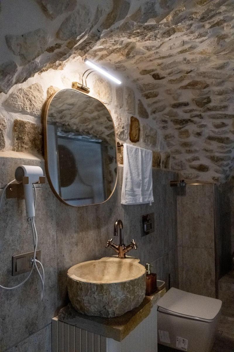 Ana Talia House image