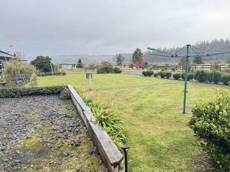 The Crossing Lodge And Backpackers
