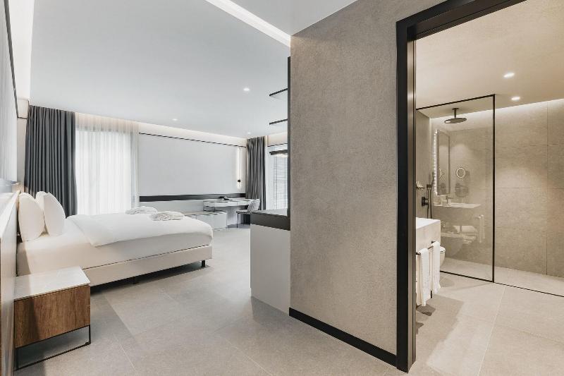 Inventist Hotel Sports Academy image