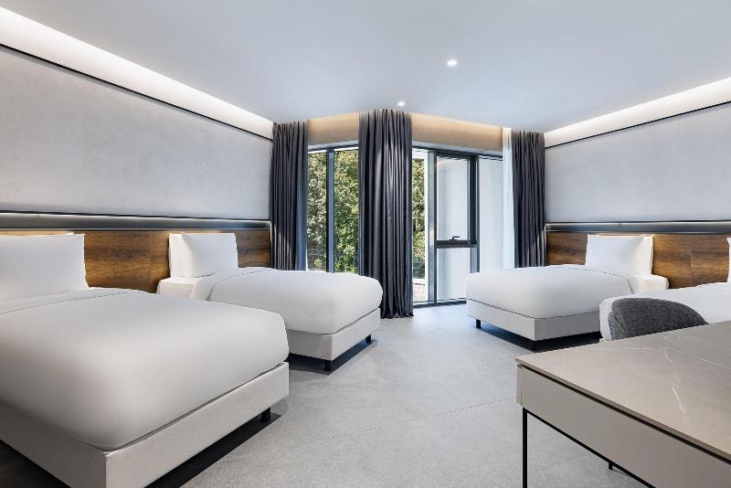 Inventist Hotel Sports Academy image