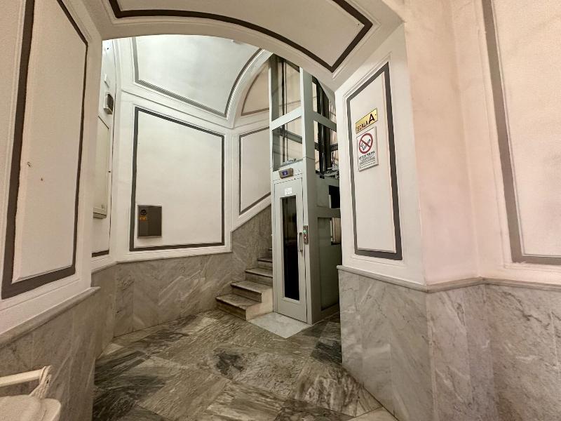 Elegance Rooms Spaccanapoli image
