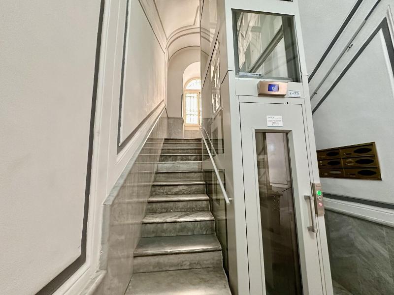 Elegance Rooms Spaccanapoli image