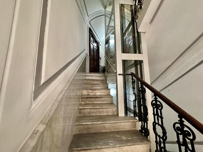 Elegance Rooms Spaccanapoli image