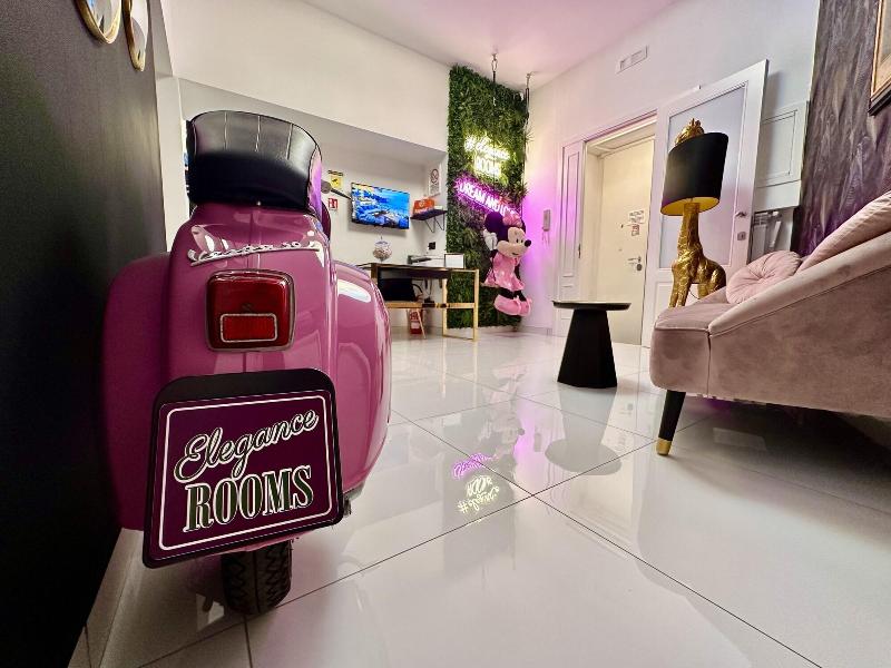 Elegance Rooms Spaccanapoli image