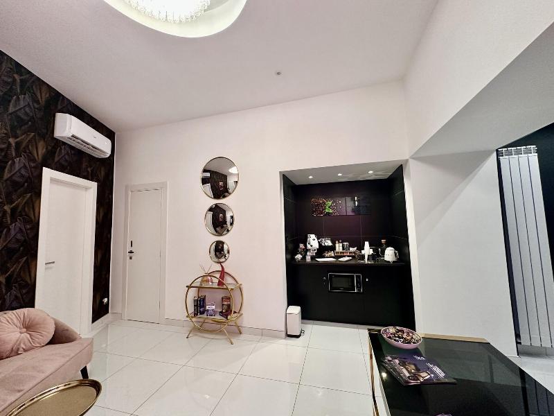Elegance Rooms Spaccanapoli image