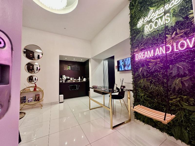 Elegance Rooms Spaccanapoli image